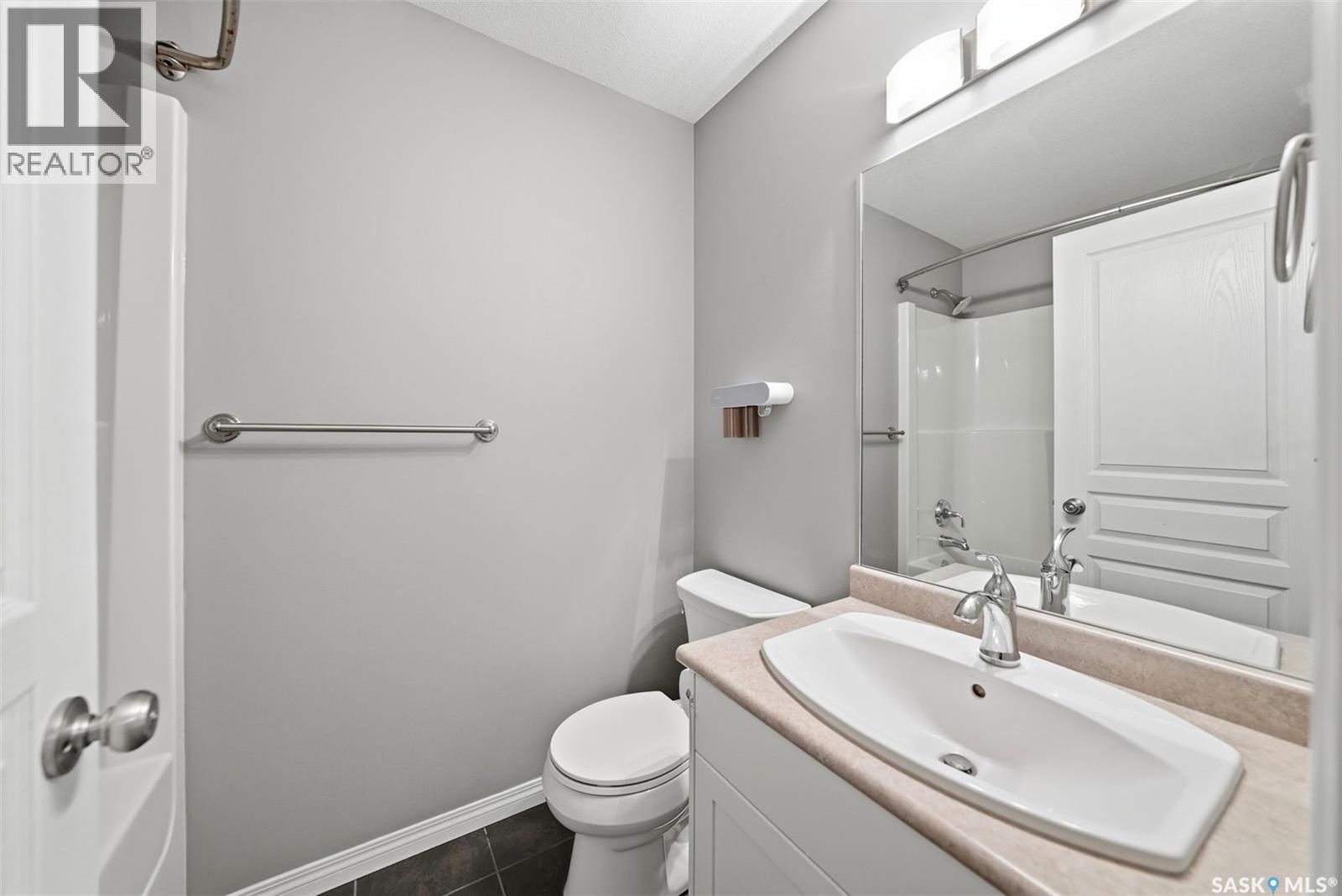 723 Sutter Crescent, Saskatoon, SK - Indoor Photo Showing Bathroom