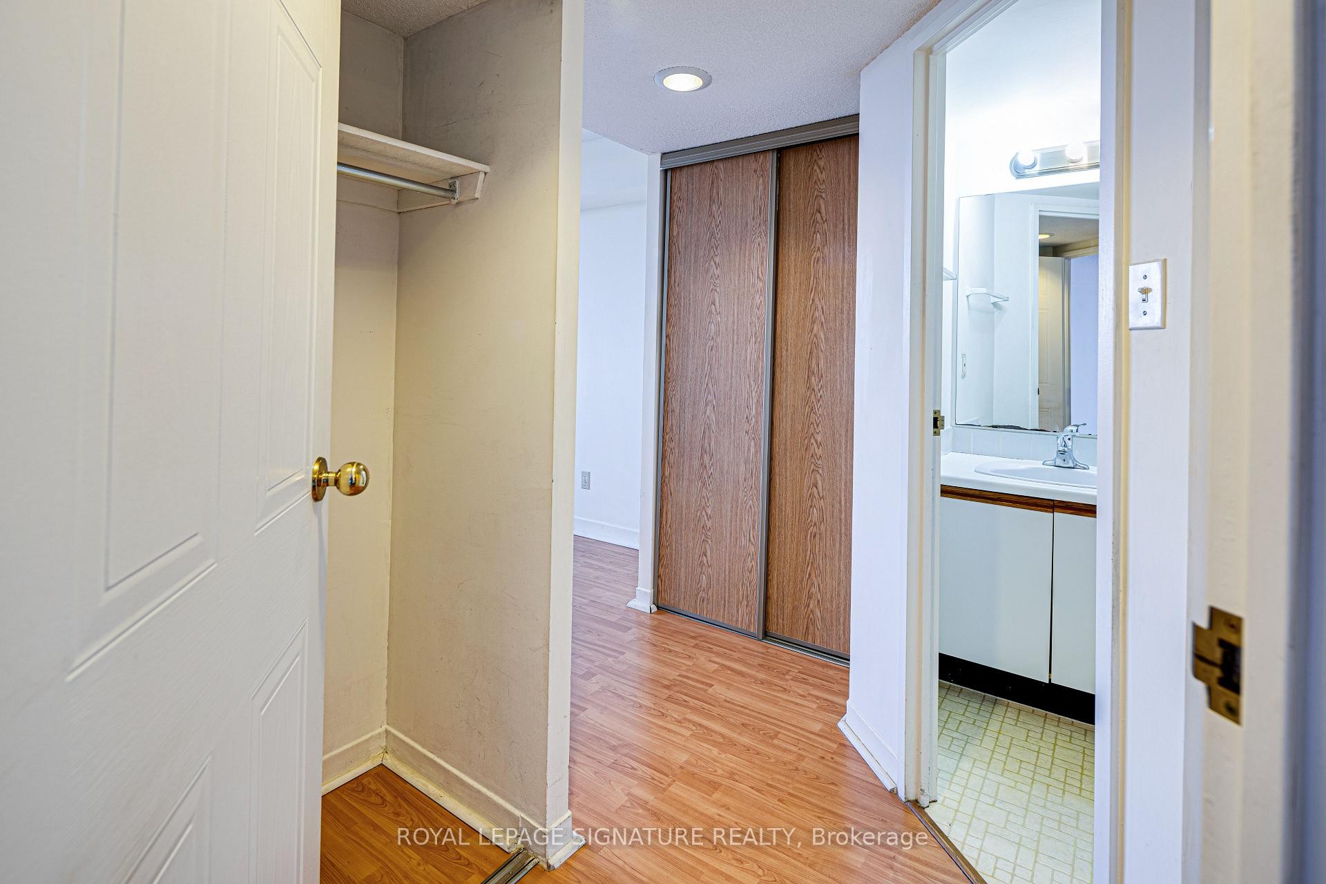 405-150 Alton Towers Circle, Toronto, ON - Indoor Photo Showing Other Room