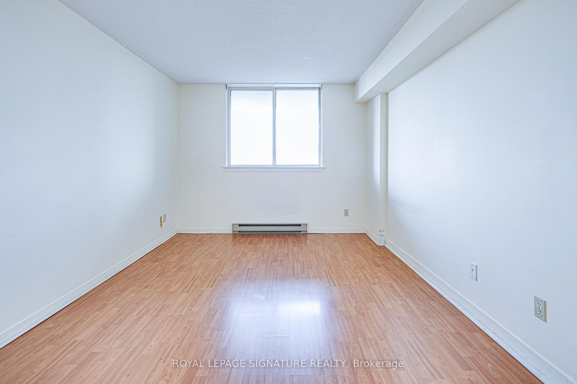 405-150 Alton Towers Circle, Toronto, ON - Indoor Photo Showing Other Room