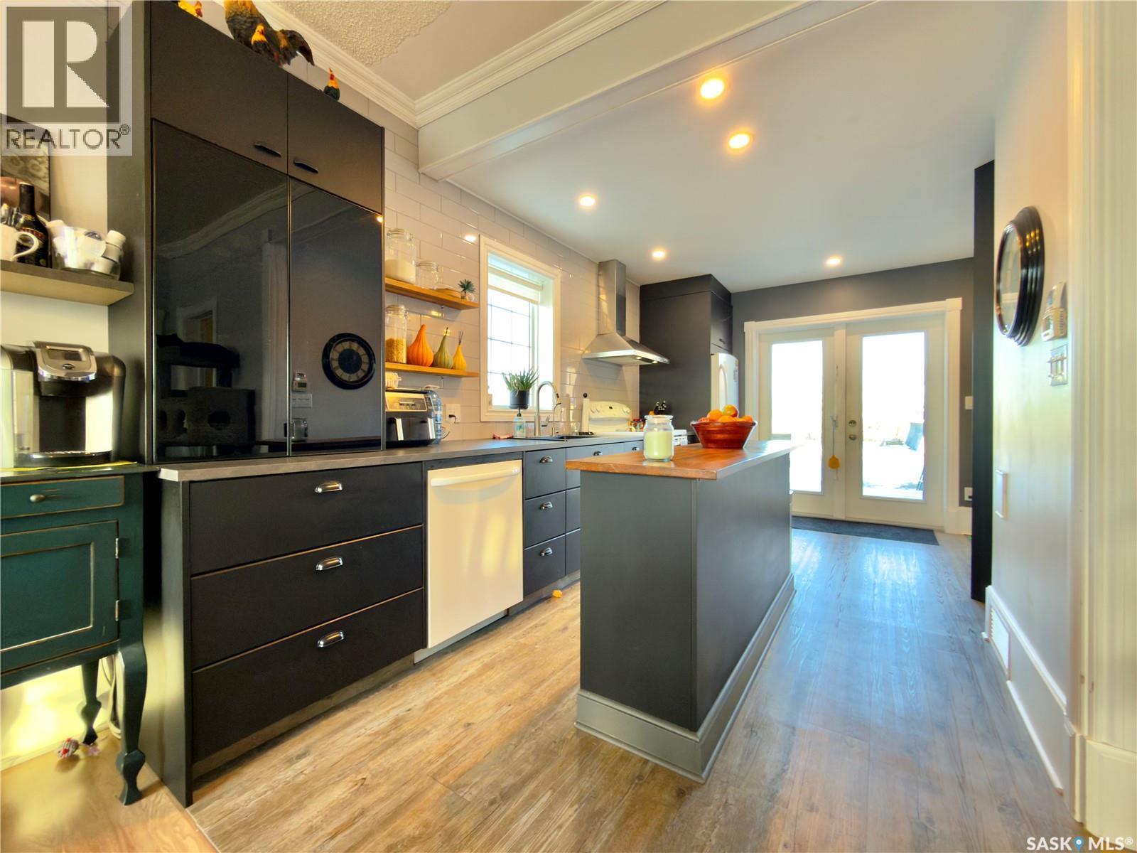 Rm Of Sutton Acreage, Sutton Rm No. 103, SK - Indoor Photo Showing Kitchen