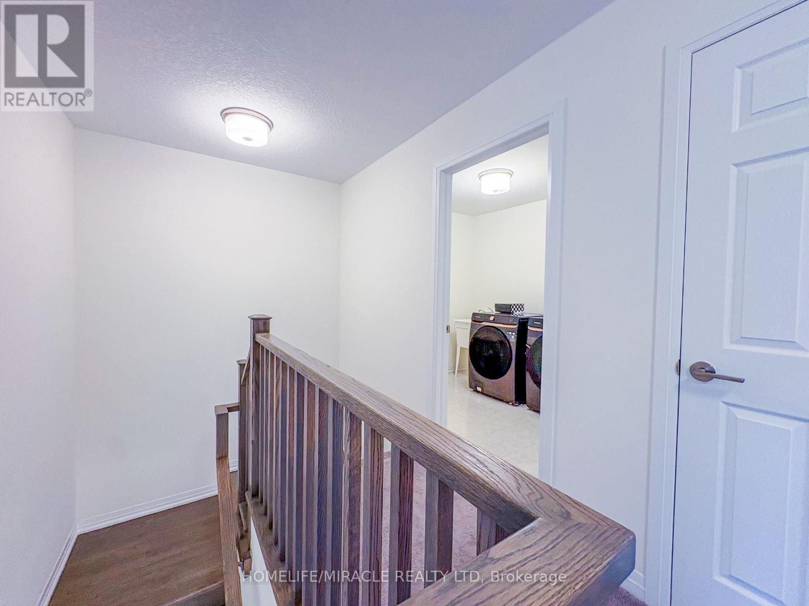 18 Brewis Street, Brant, ON - Indoor Photo Showing Other Room