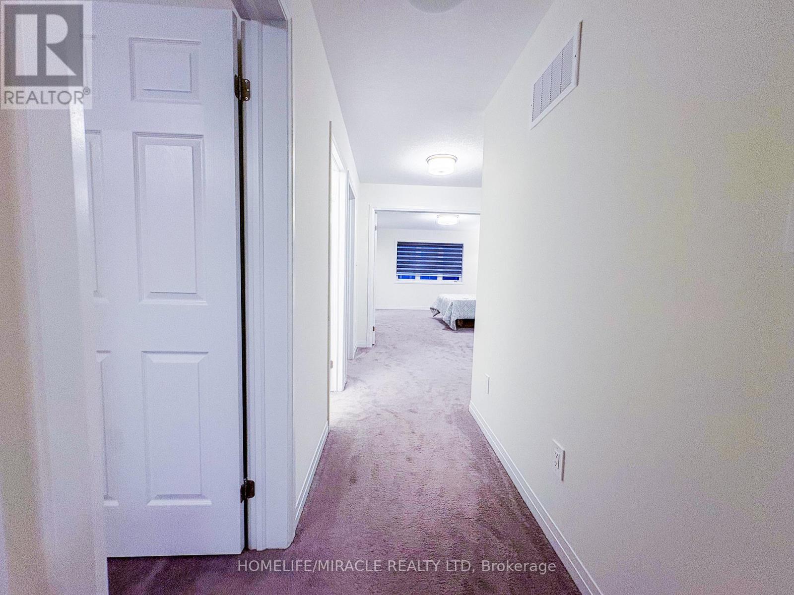 18 Brewis Street, Brant, ON - Indoor Photo Showing Other Room