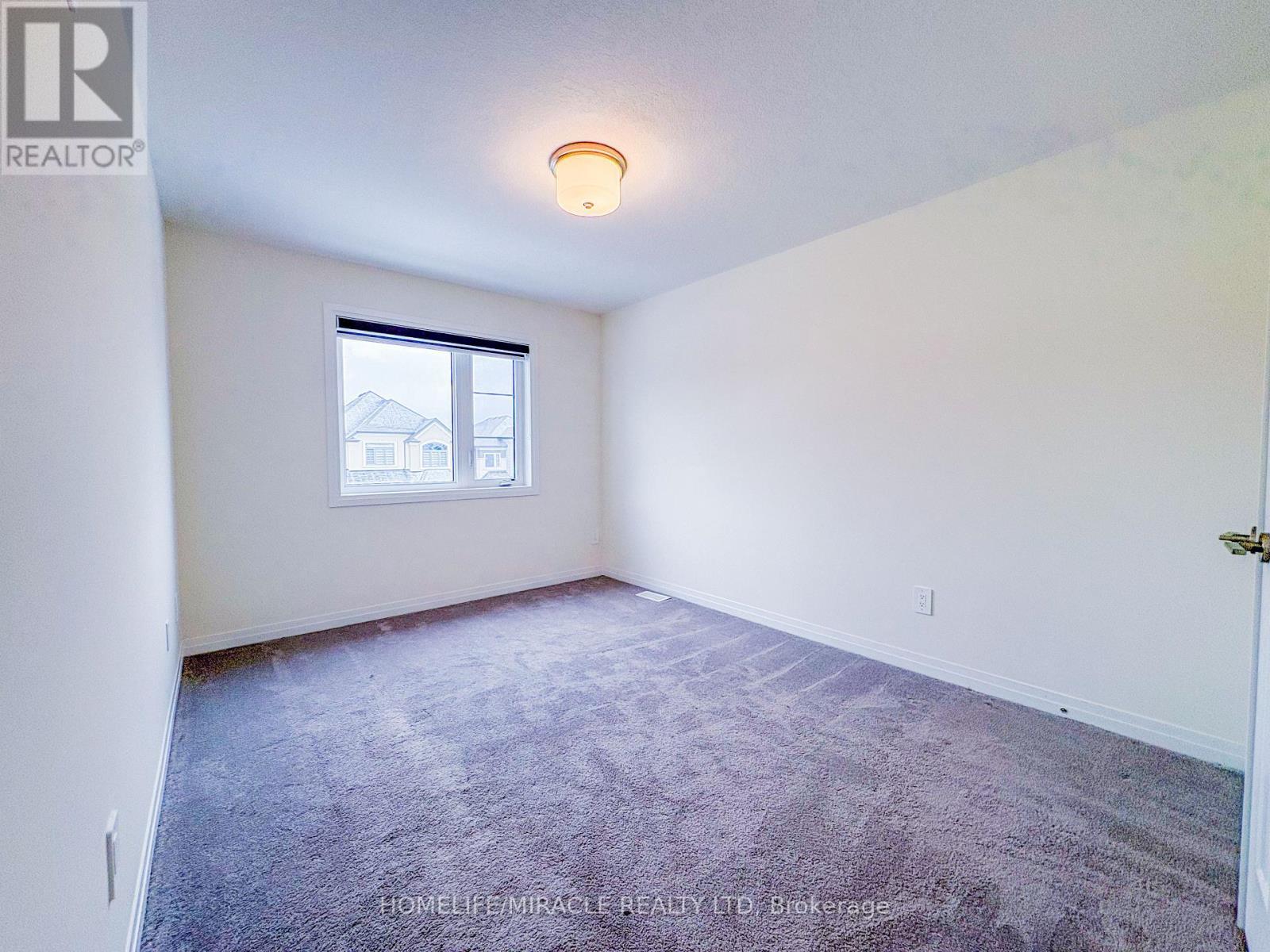 18 Brewis Street, Brant, ON - Indoor Photo Showing Other Room