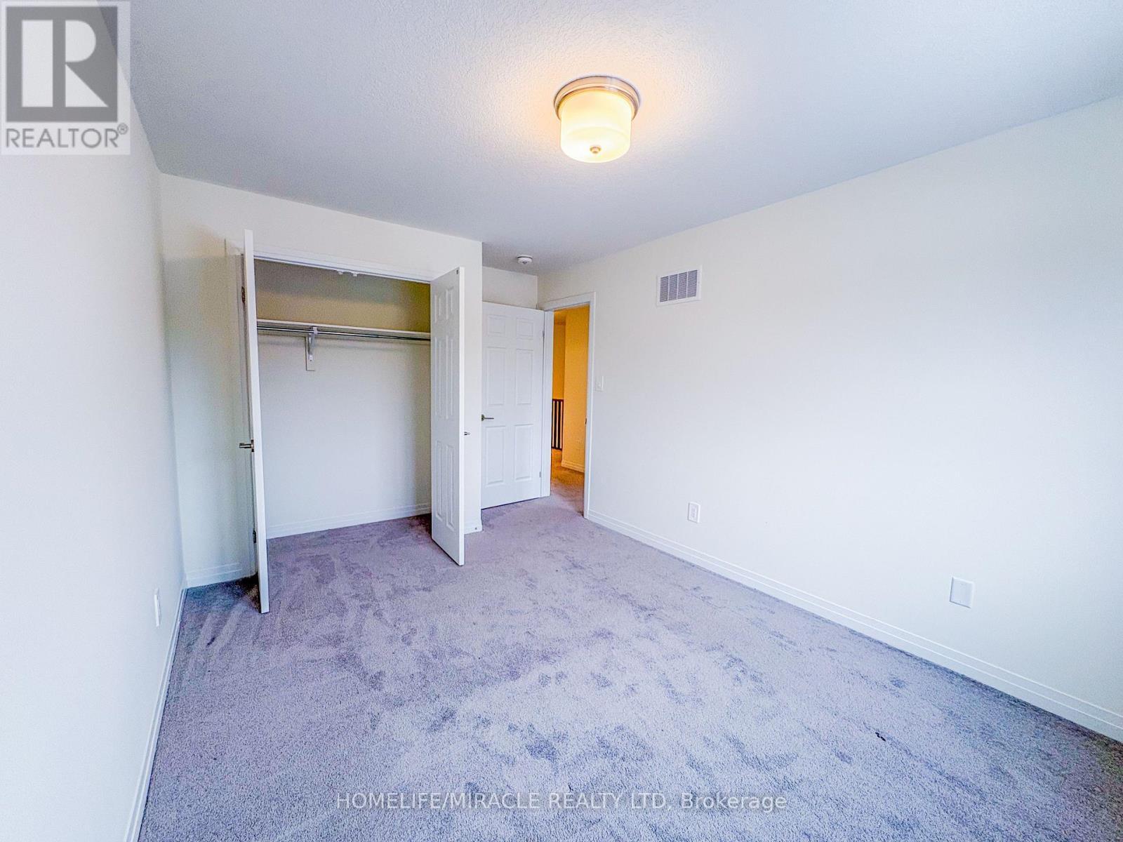 18 Brewis Street, Brant, ON - Indoor Photo Showing Other Room