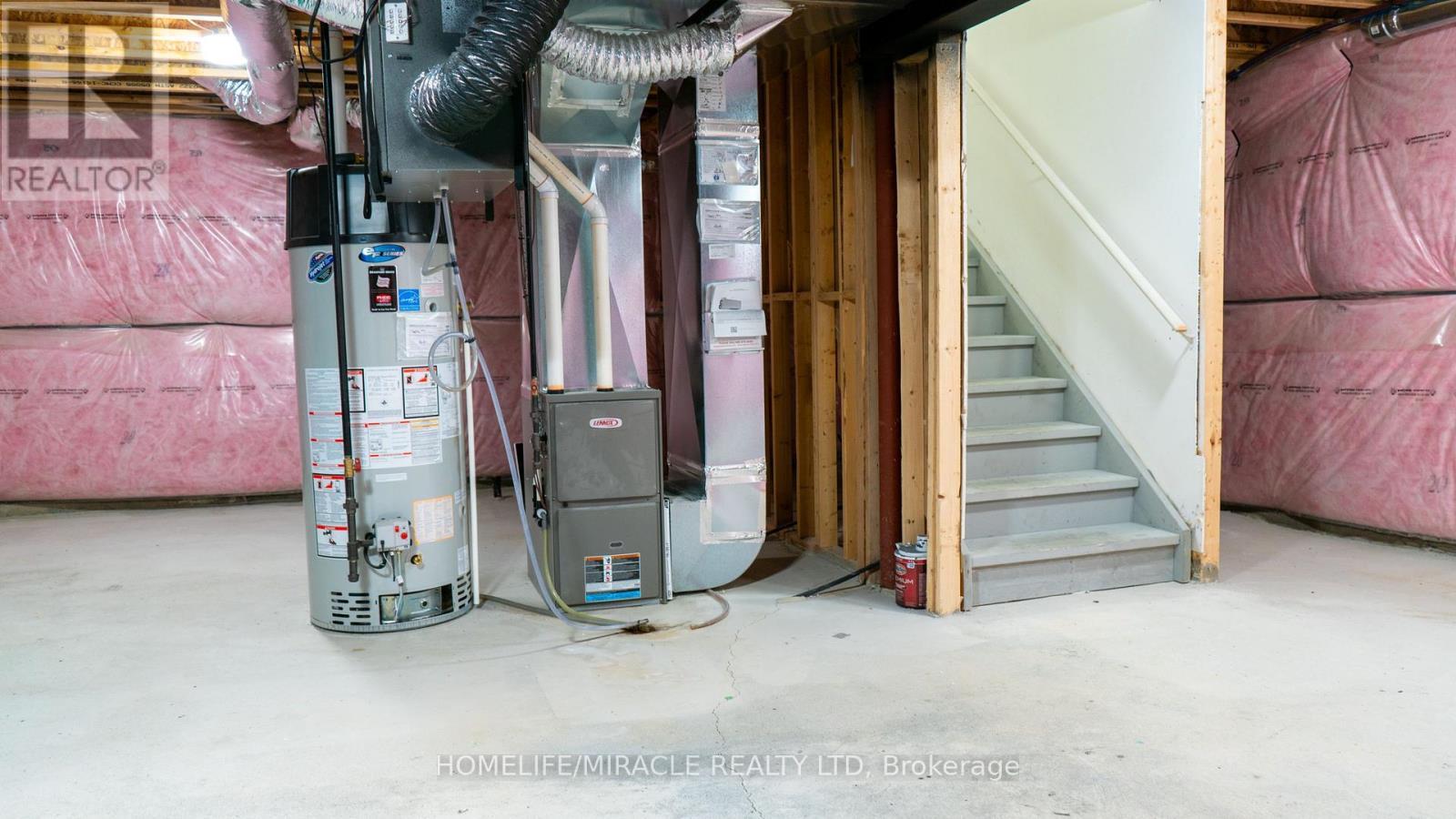 18 Brewis Street, Brant, ON - Indoor Photo Showing Basement