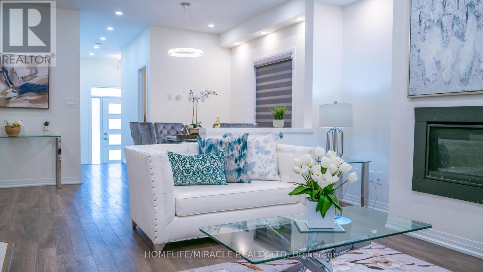 18 Brewis Street, Brant, ON - Indoor Photo Showing Other Room With Fireplace