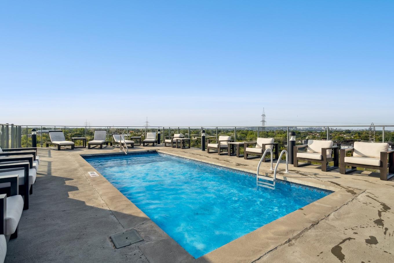Pool - 015-64 Ch. St-François-Xavier, Candiac, QC - Outdoor With In Ground Pool With View