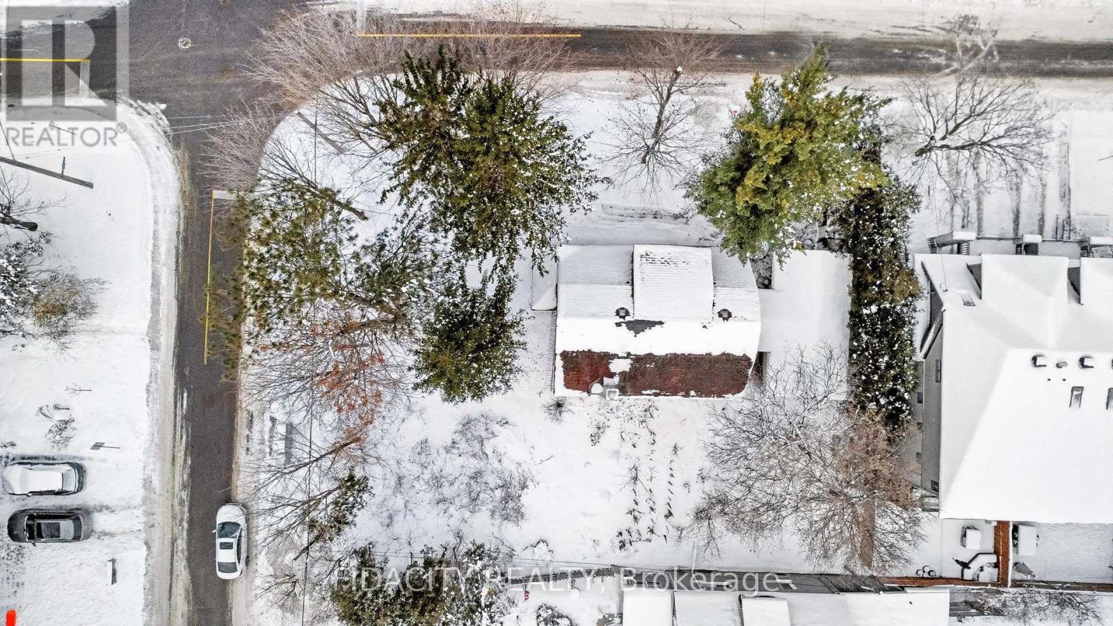 641 Tweedsmuir Avenue, Ottawa, ON