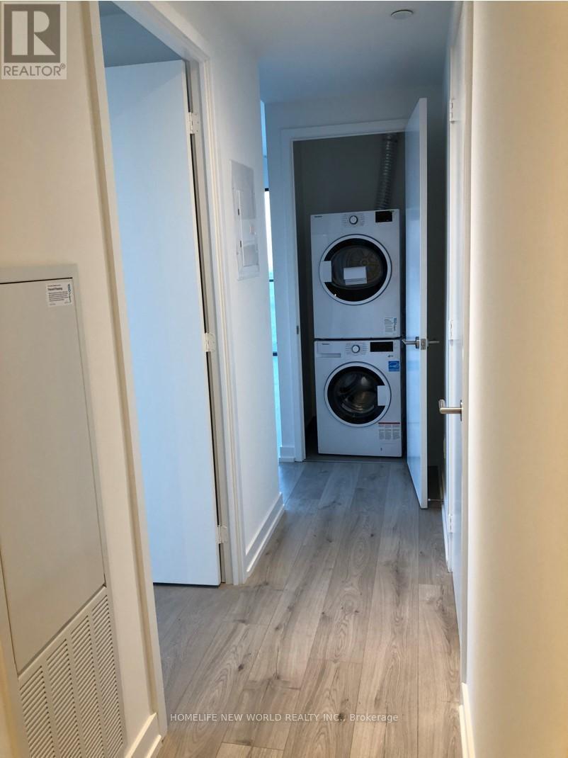 3504 - 161 Roehampton Avenue, Toronto, ON - Indoor Photo Showing Laundry Room