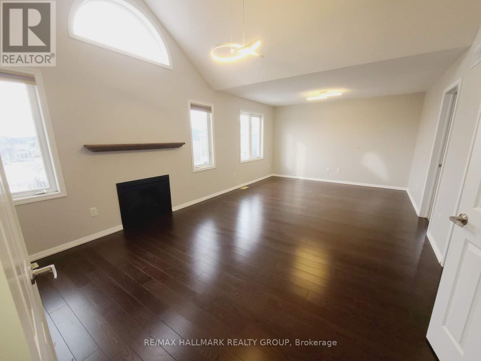 248 Huntsville Drive, Ottawa, ON - Indoor Photo Showing Other Room