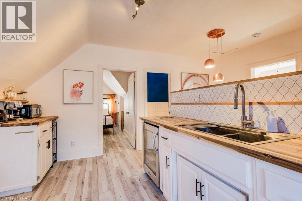 350 Queen Street S, Kitchener, ON - Indoor Photo Showing Kitchen With Double Sink