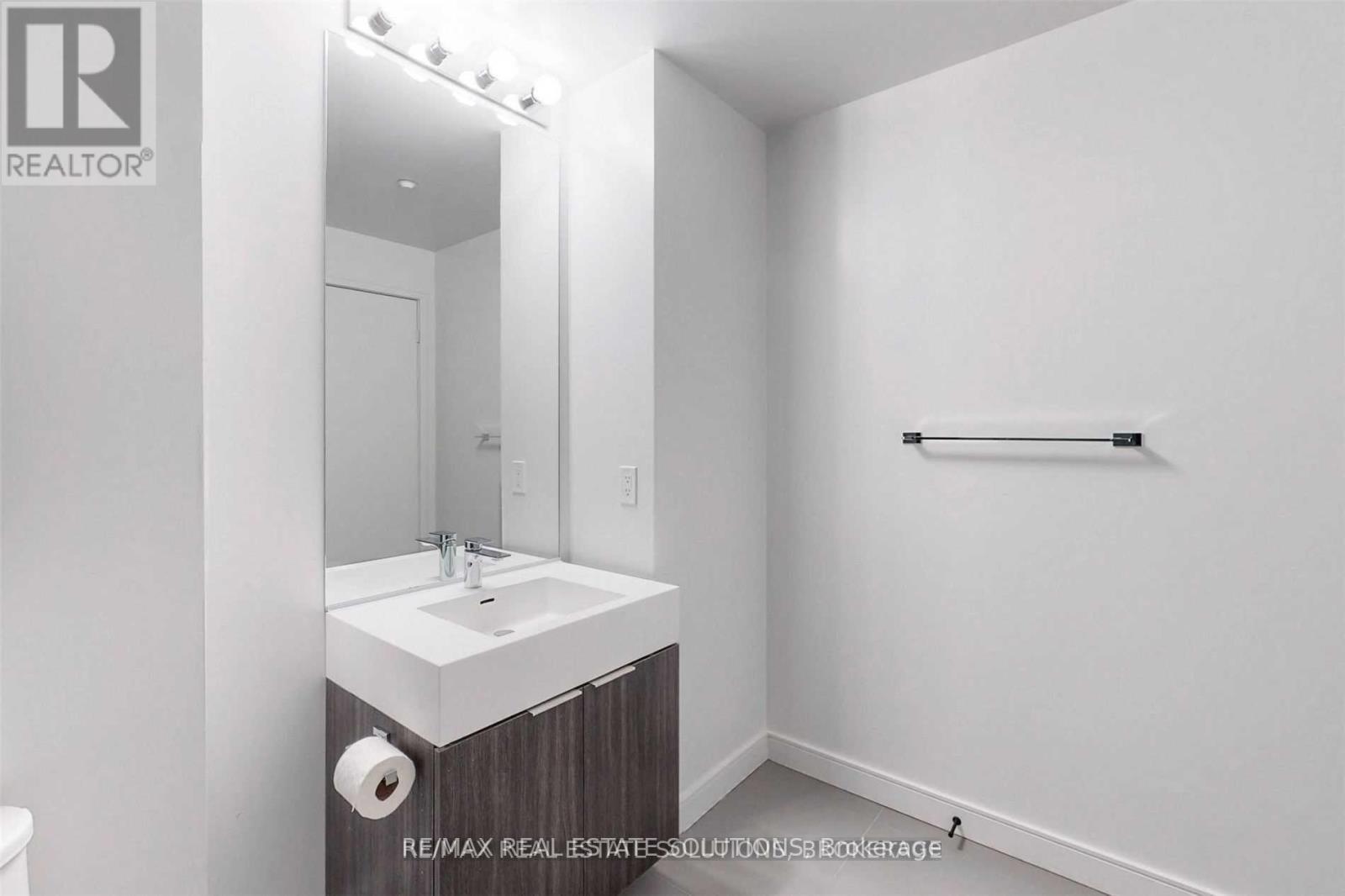 608 - 60 Tannery Road, Toronto, ON - Indoor Photo Showing Bathroom