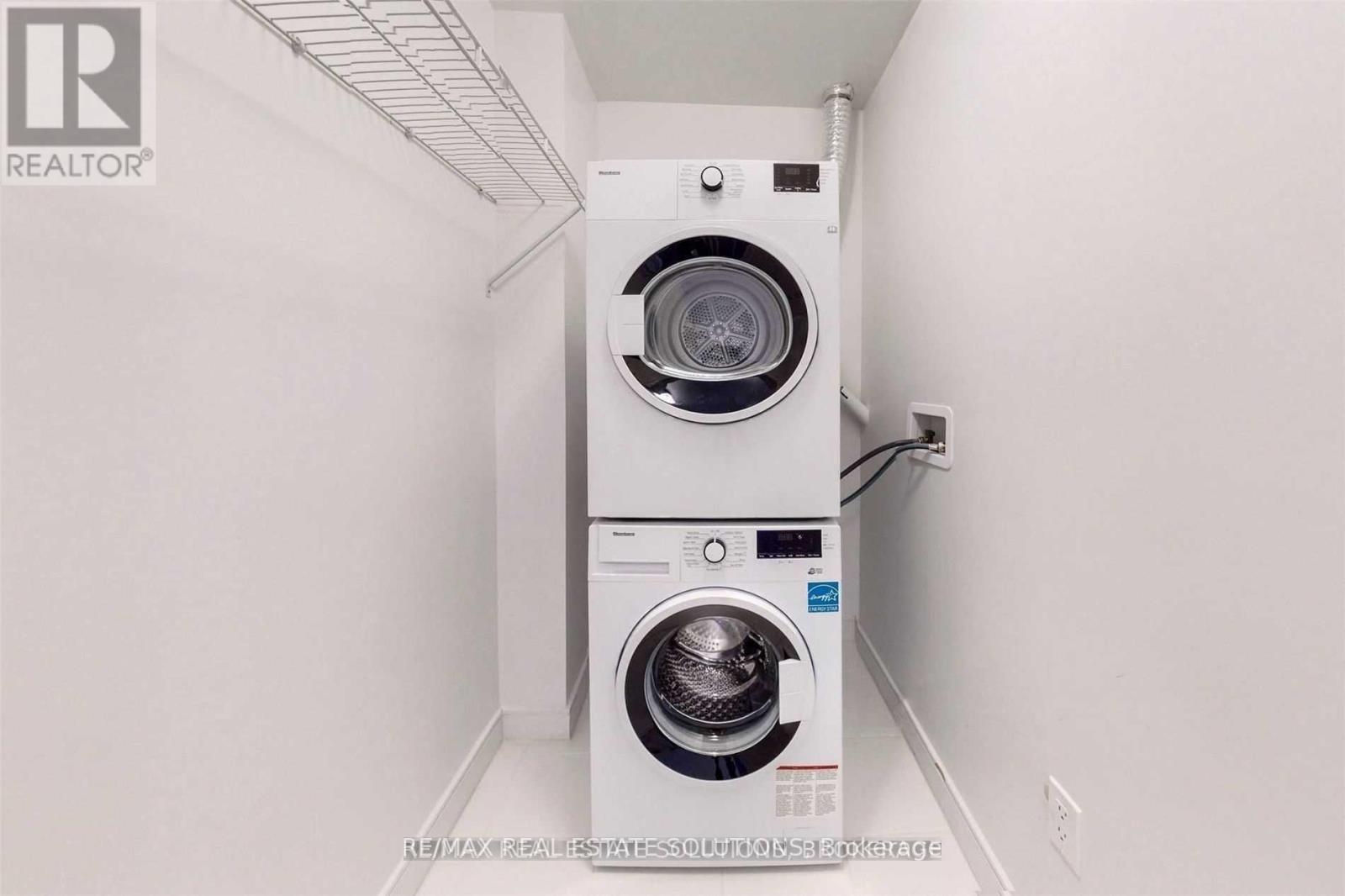 608 - 60 Tannery Road, Toronto, ON - Indoor Photo Showing Laundry Room