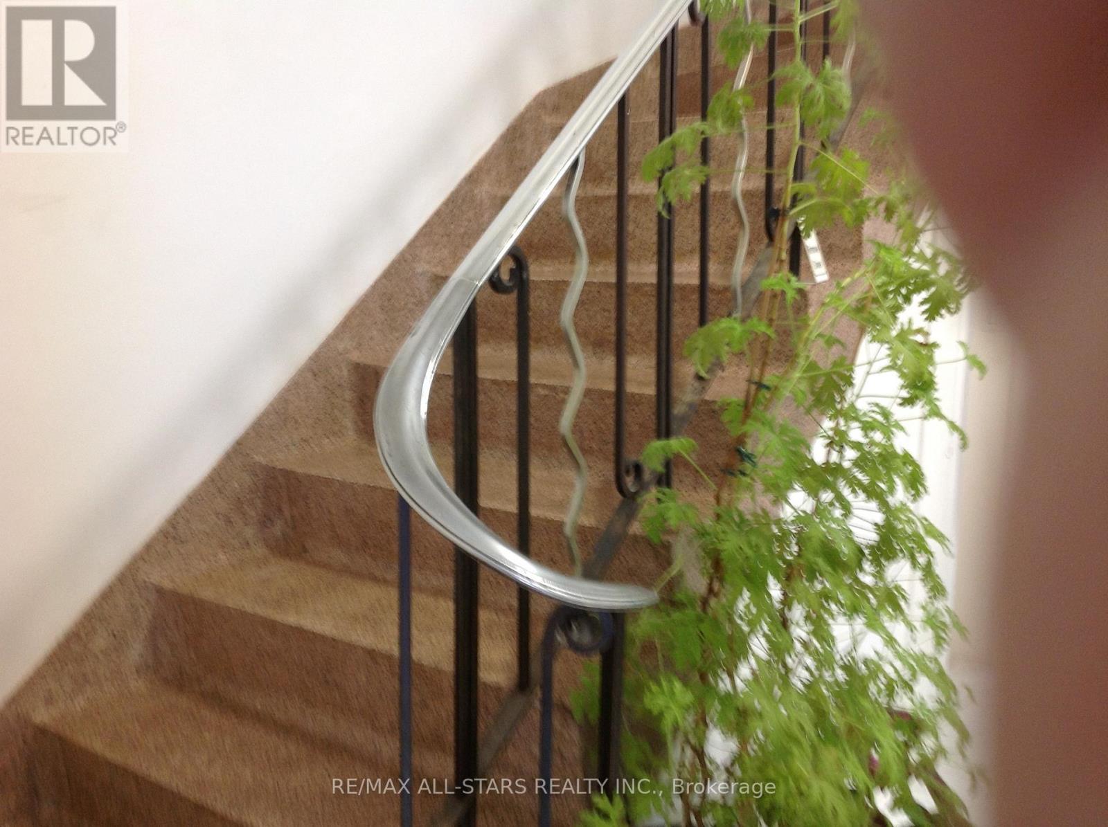 1 St James Place, Hamilton, ON - Indoor Photo Showing Other Room