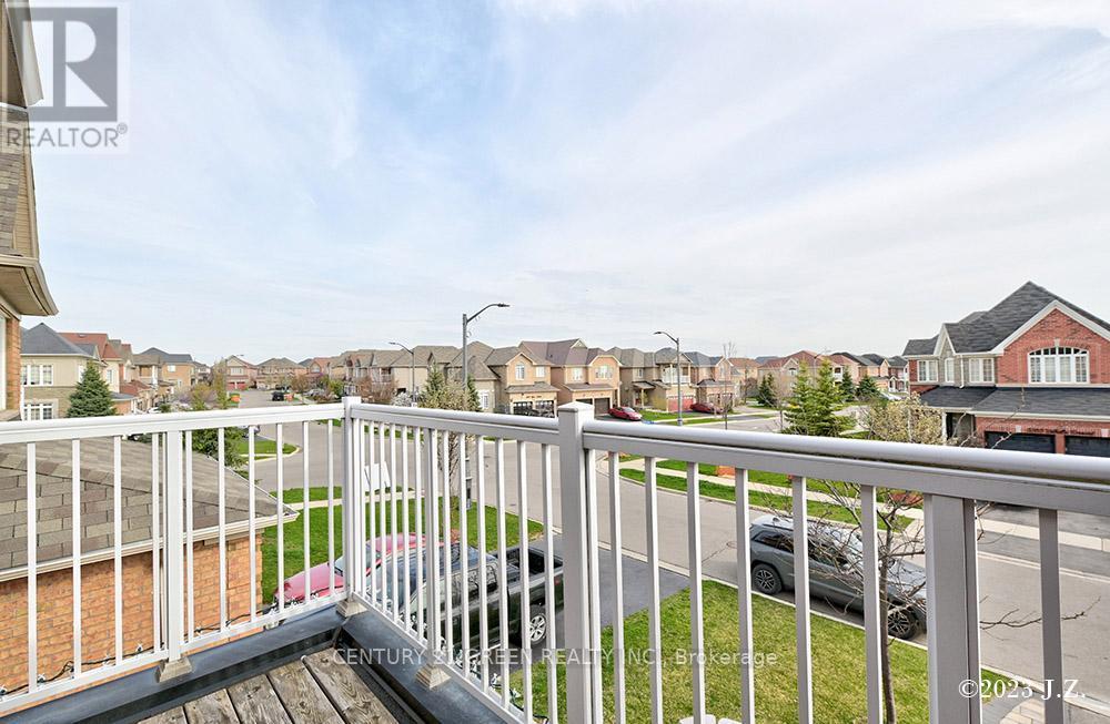 5384 Valhalla Crescent, Mississauga, ON - Outdoor With Balcony