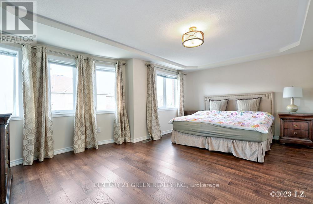 5384 Valhalla Crescent, Mississauga, ON - Indoor Photo Showing Bedroom