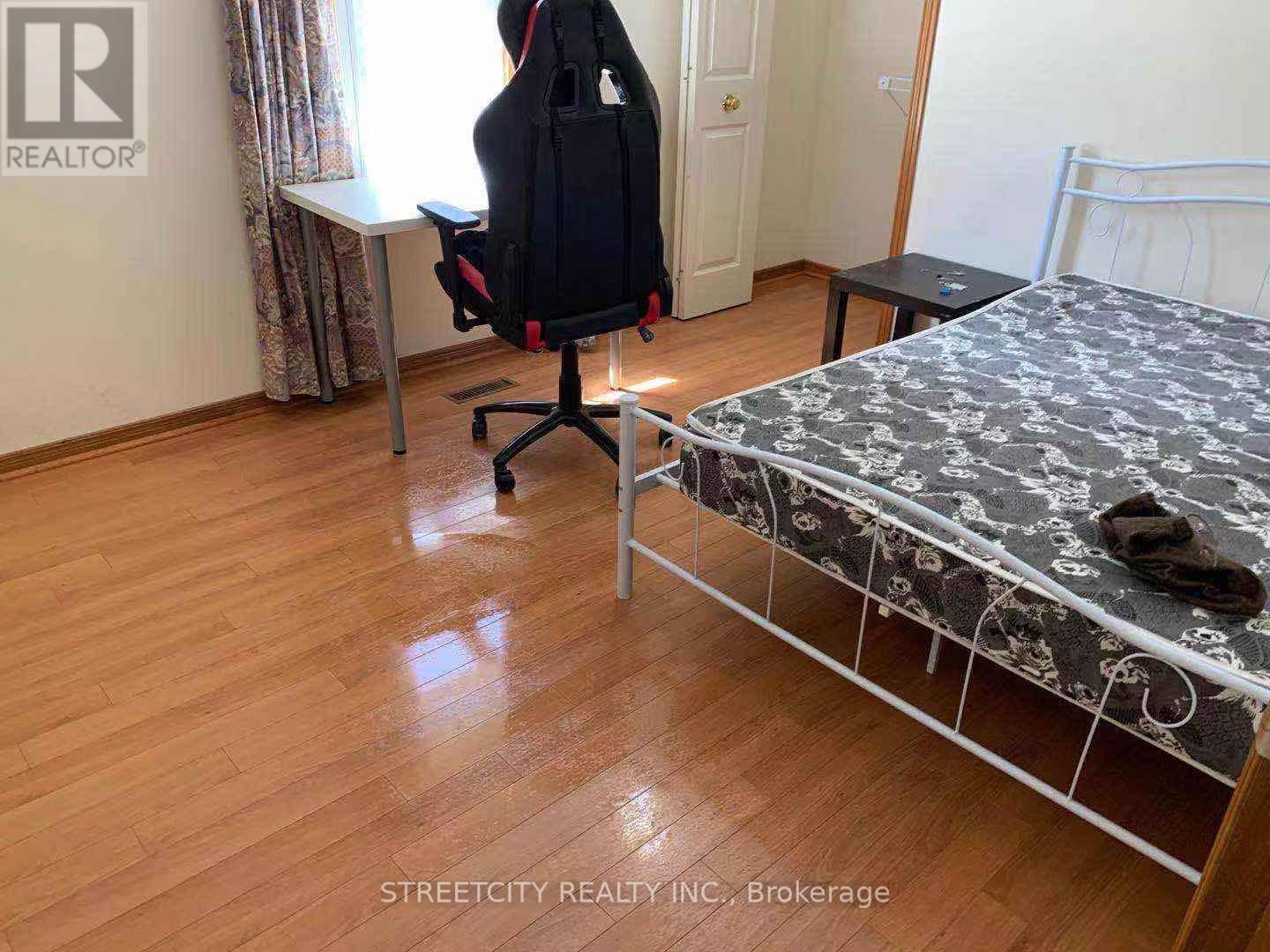 37 Jennifer Road, London North (North B), ON - Indoor