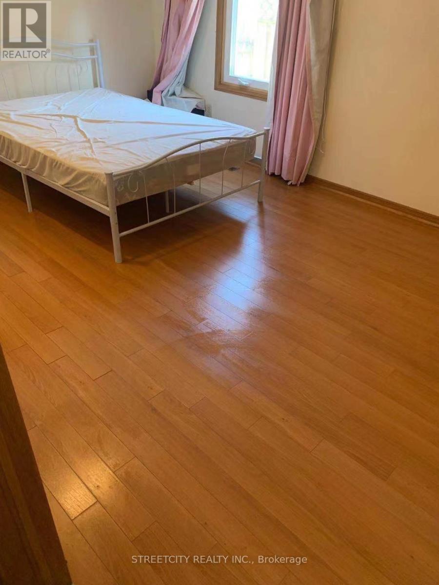 37 Jennifer Road, London North (North B), ON - Indoor Photo Showing Other Room