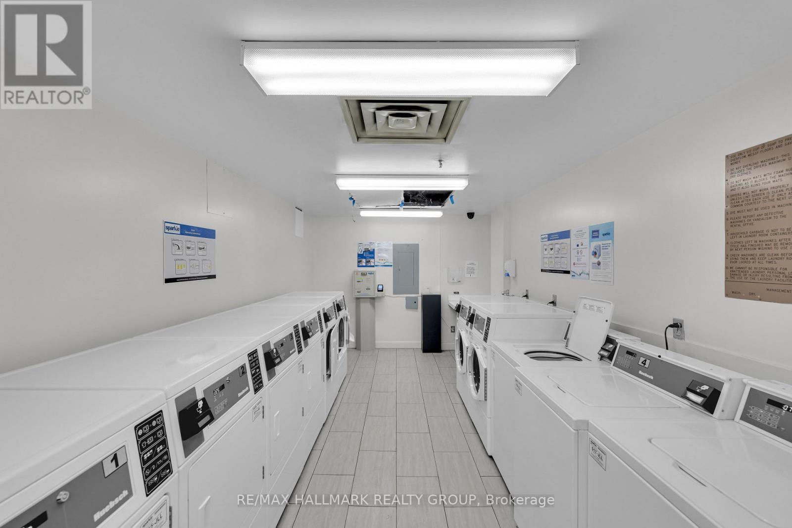 104 - 475 Laurier Avenue W, Ottawa, ON - Indoor Photo Showing Laundry Room