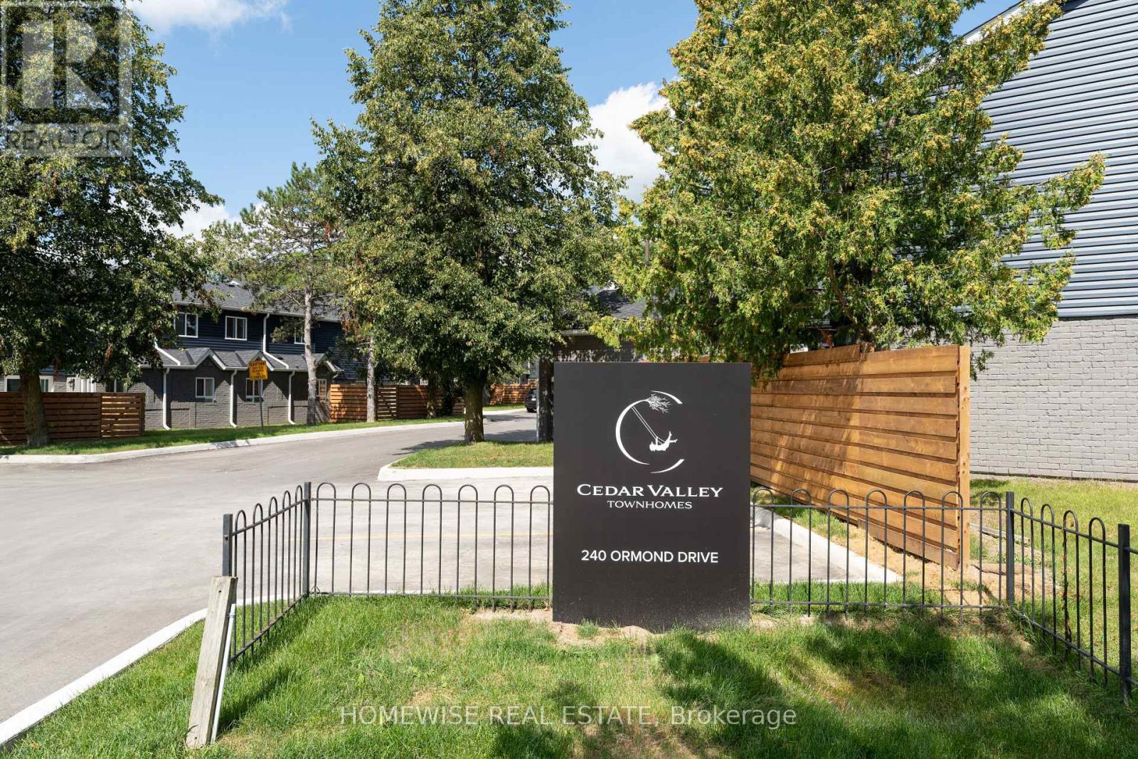 B2 - 240 Ormond Drive, Oshawa, ON - Outdoor