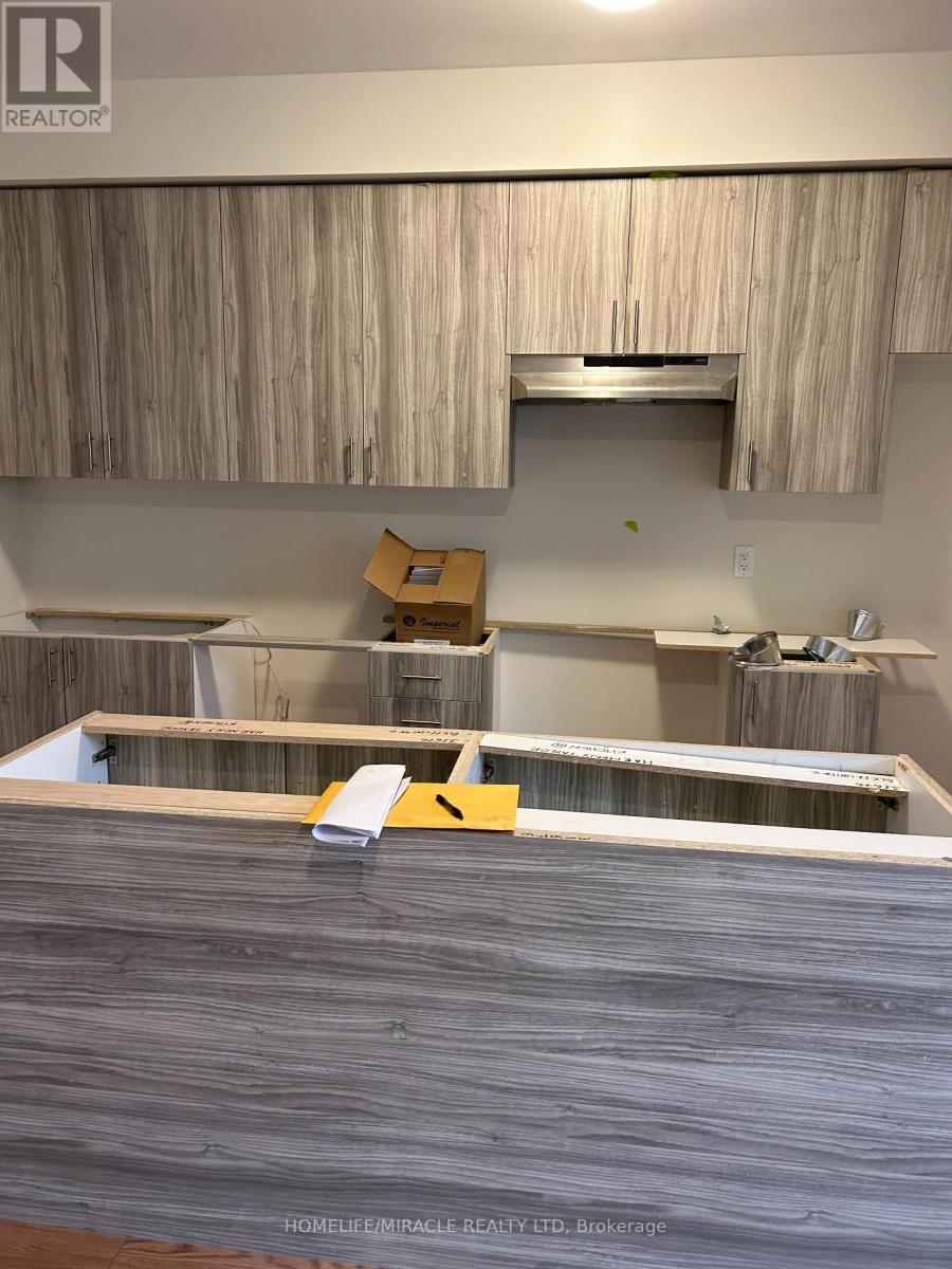 430 Okanagan Path, Oshawa, ON - Indoor