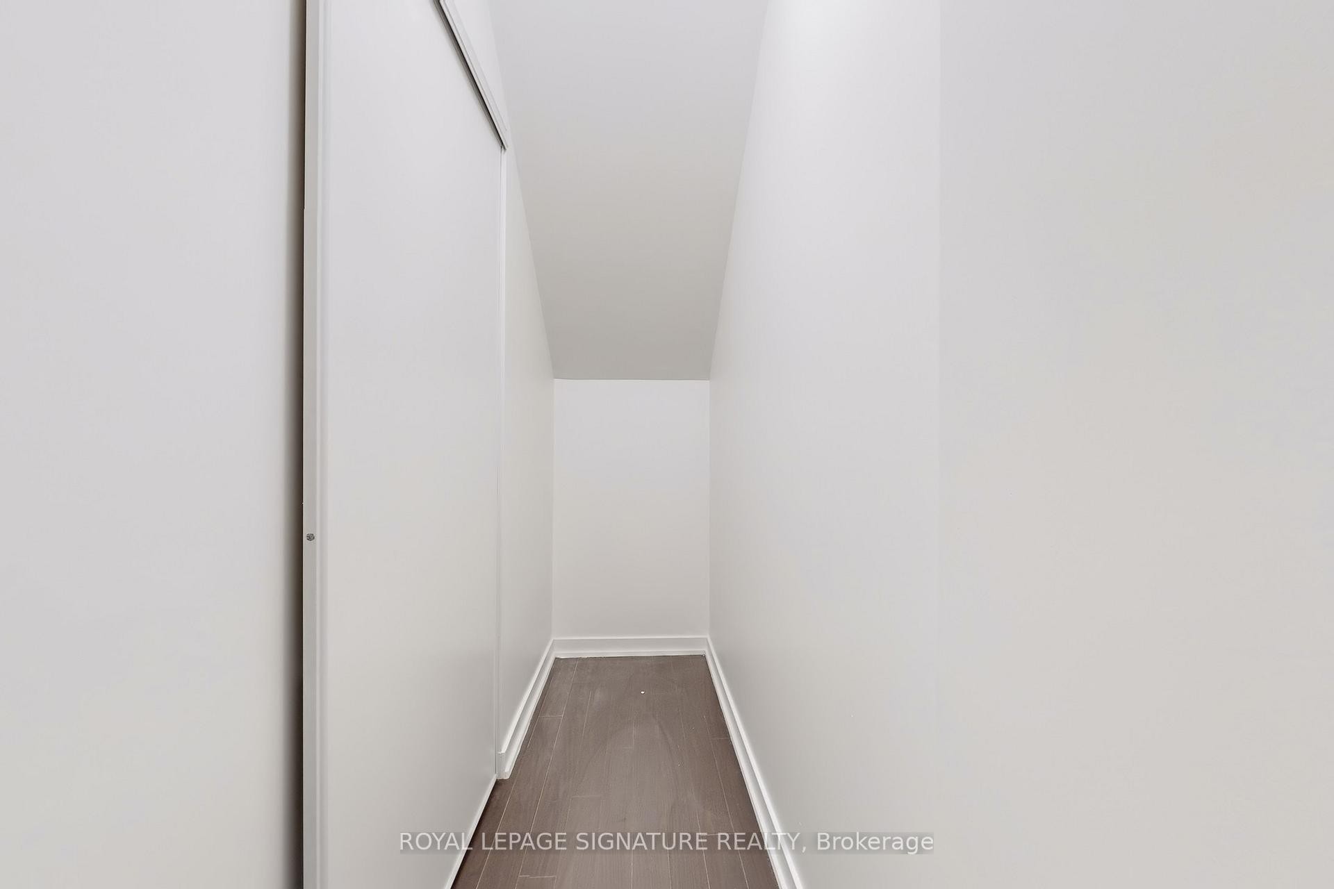 G07-38 Dan Leckie Way, Toronto, ON - Indoor Photo Showing Other Room