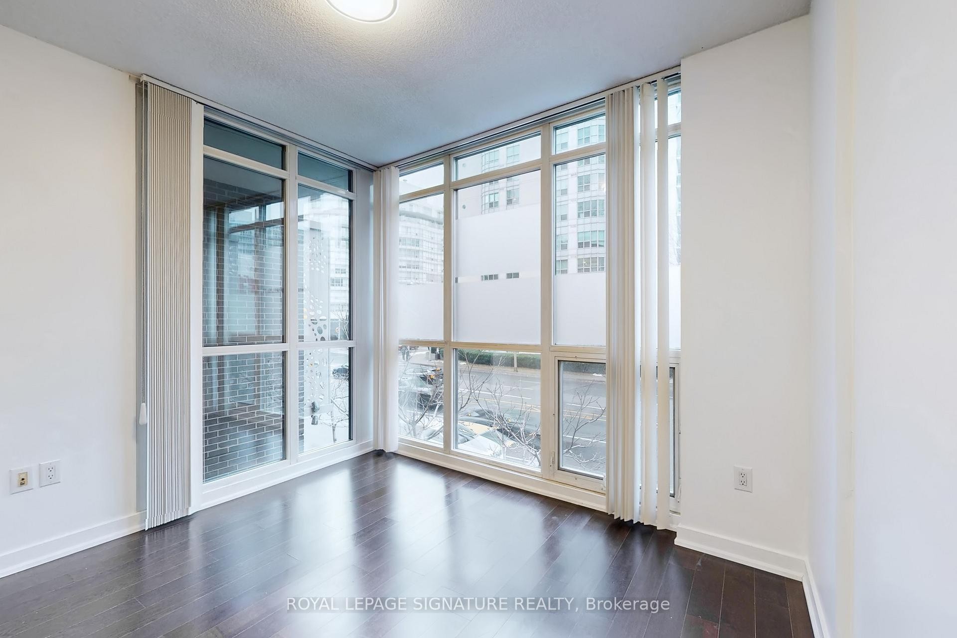 G07-38 Dan Leckie Way, Toronto, ON - Indoor Photo Showing Other Room