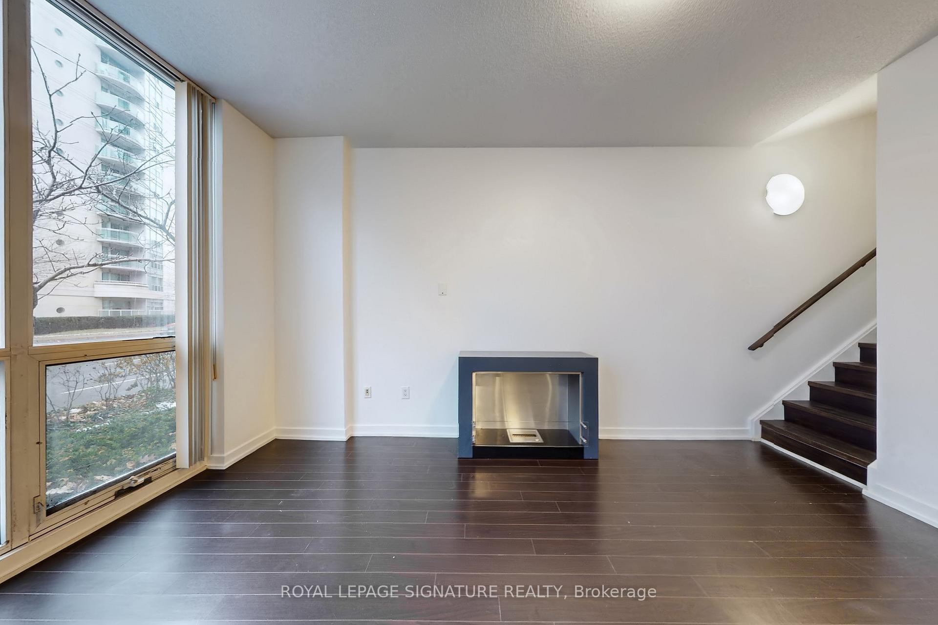 G07-38 Dan Leckie Way, Toronto, ON - Indoor