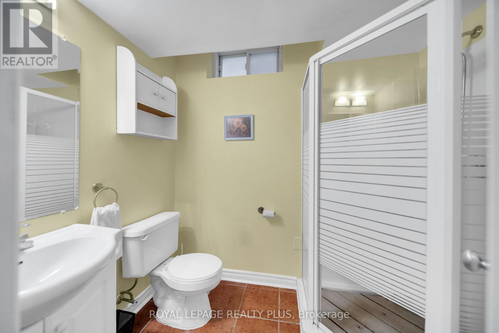 6323 Lisgar Drive, Mississauga, ON - Indoor Photo Showing Bathroom