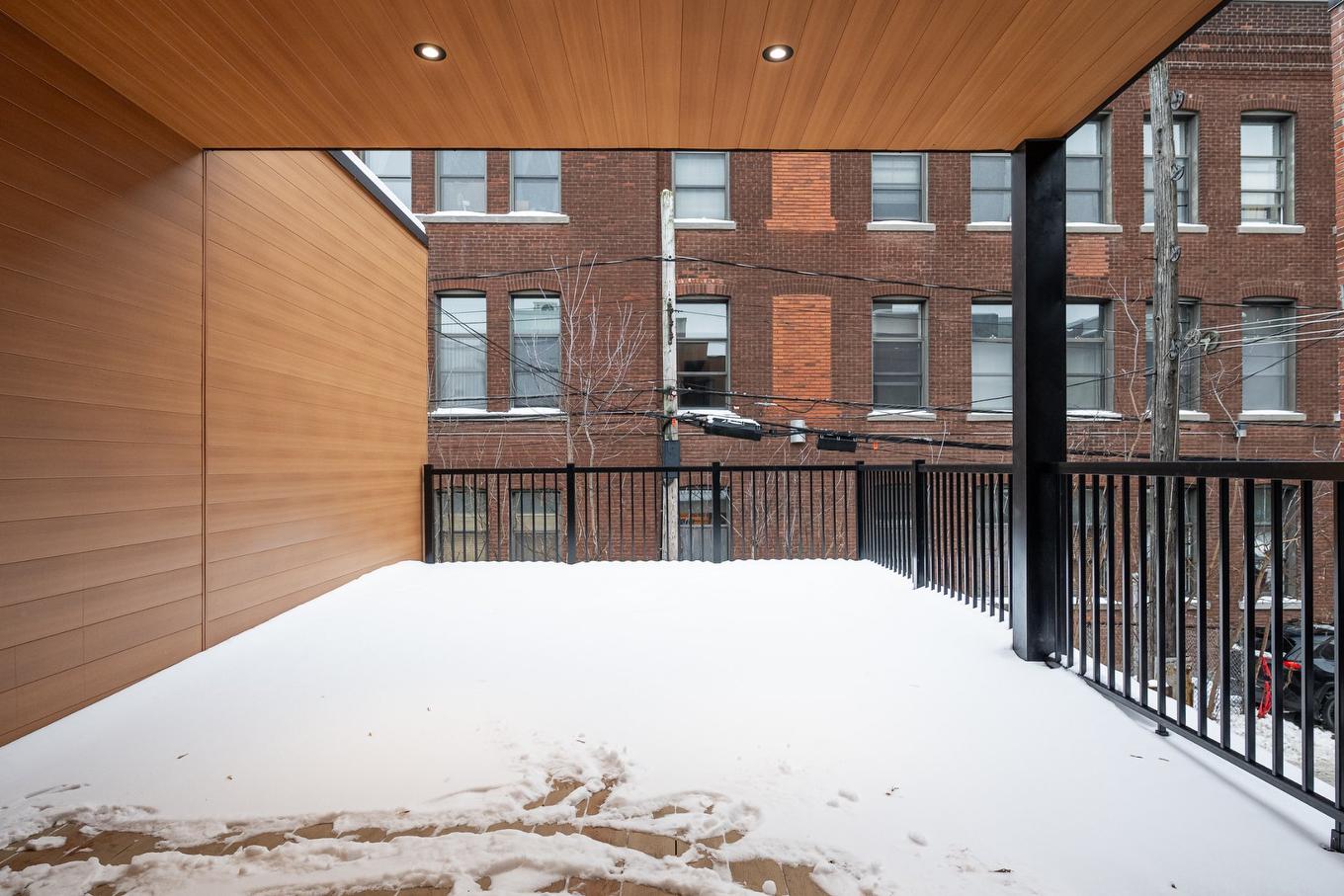 Terrasse - 8132 Rue St-Denis, Montréal (Villeray/Saint-Michel/Parc-Extension), QC - Outdoor With Exterior