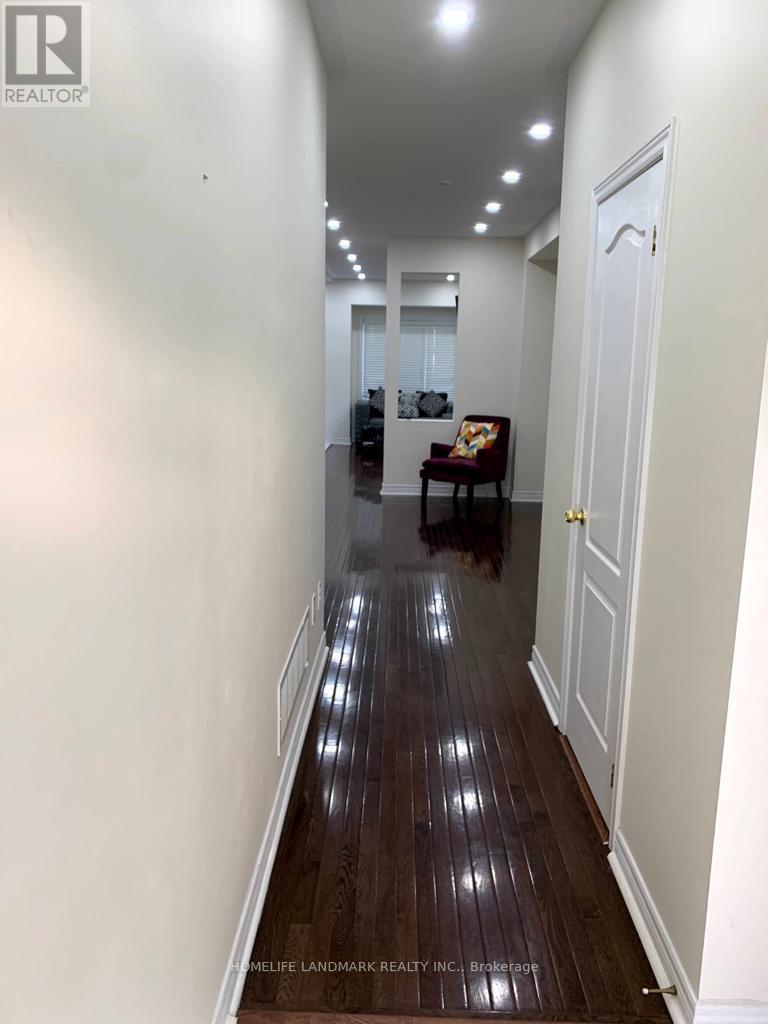 7368 Saint Barbara Boulevard, Mississauga, ON - Indoor Photo Showing Other Room