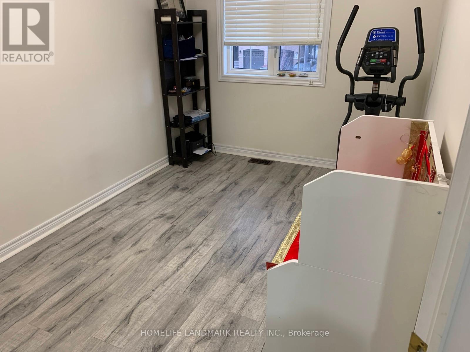 7368 Saint Barbara Boulevard, Mississauga, ON - Indoor