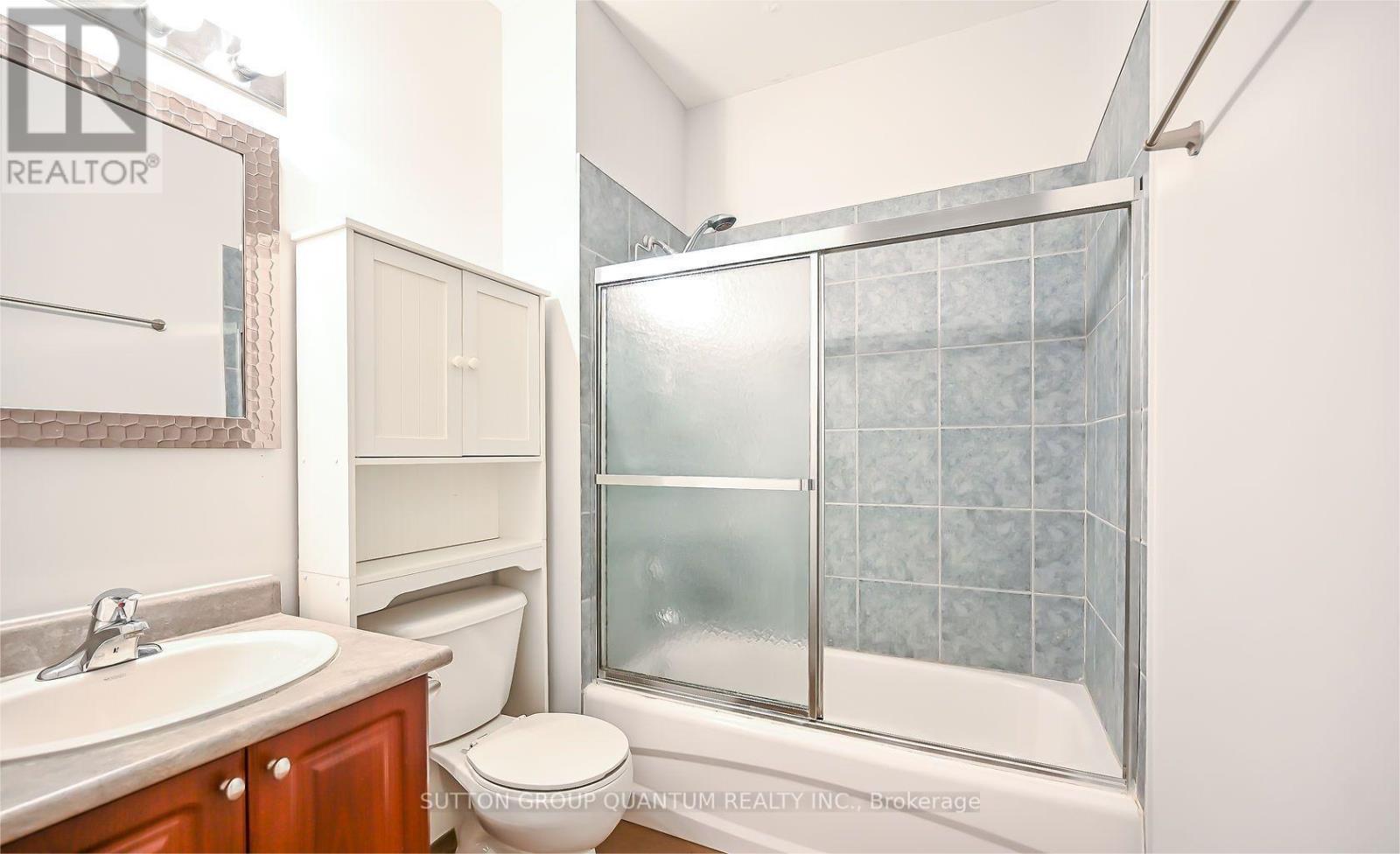 307 - 66 Bay Street S, Hamilton, ON - Indoor Photo Showing Bathroom