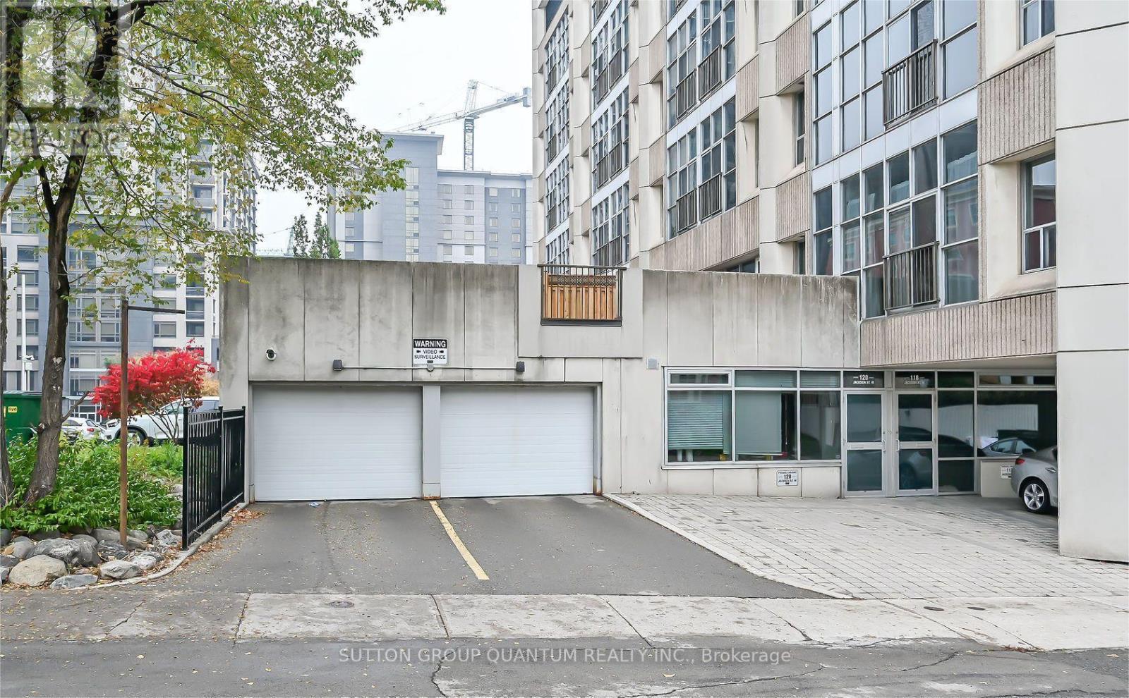 307 - 66 Bay Street S, Hamilton, ON - Outdoor