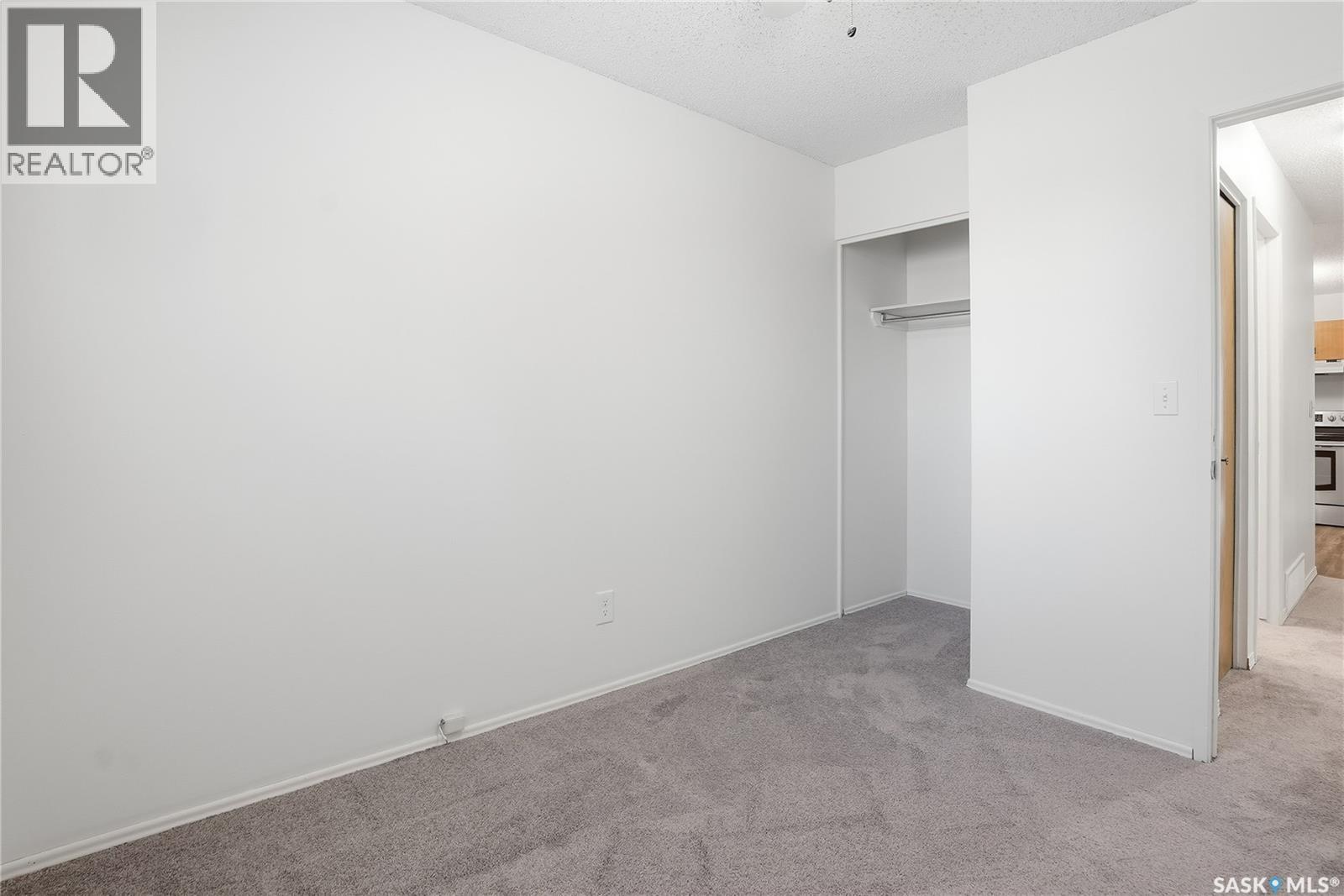 805 Kingsmere Boulevard, Saskatoon, SK - Indoor Photo Showing Other Room