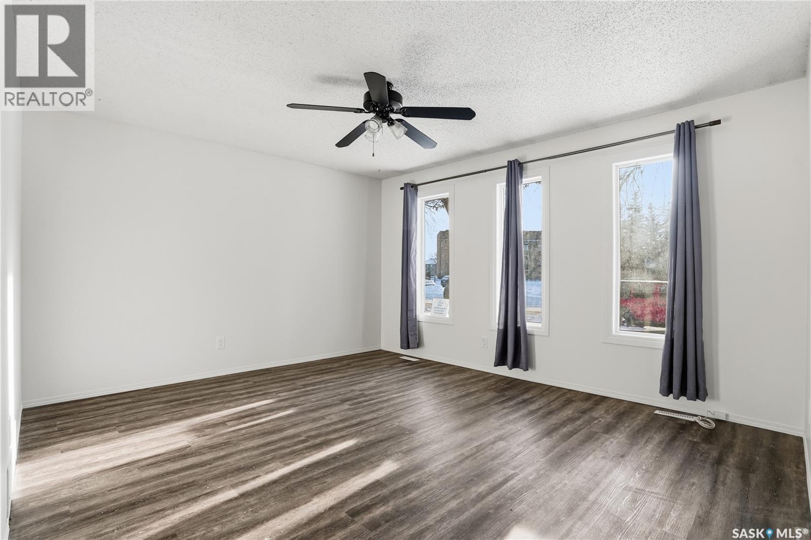 805 Kingsmere Boulevard, Saskatoon, SK - Indoor Photo Showing Other Room