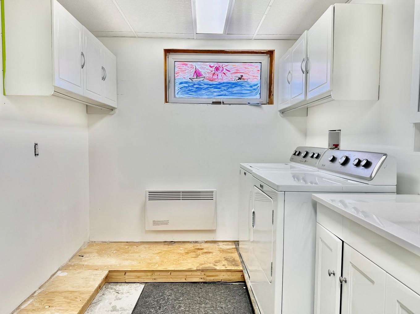 Basement - 185 Ch. De La Grande-Allée, Les Îles-De-La-Madeleine, QC - Indoor Photo Showing Laundry Room