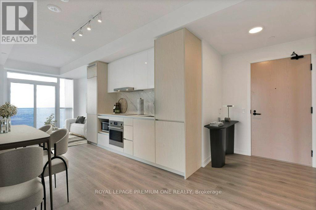 4010 - 28 Interchange Way, Vaughan, ON - Indoor