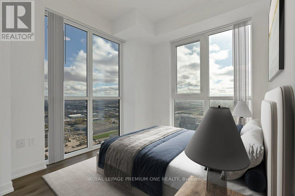 4010 - 28 Interchange Way, Vaughan, ON - Indoor Photo Showing Bedroom
