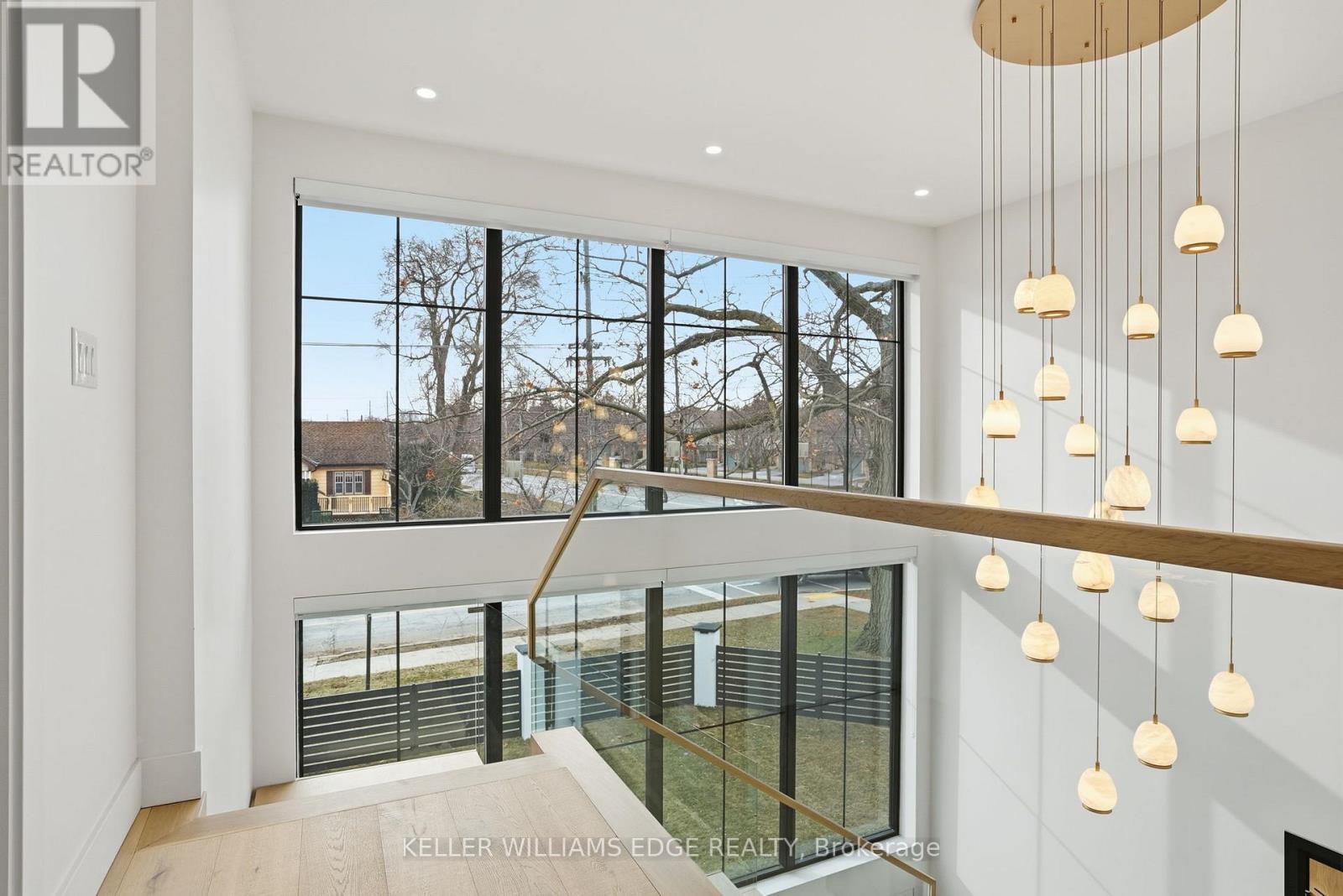 427 Pine Cove Road, Burlington, ON - Indoor Photo Showing Other Room