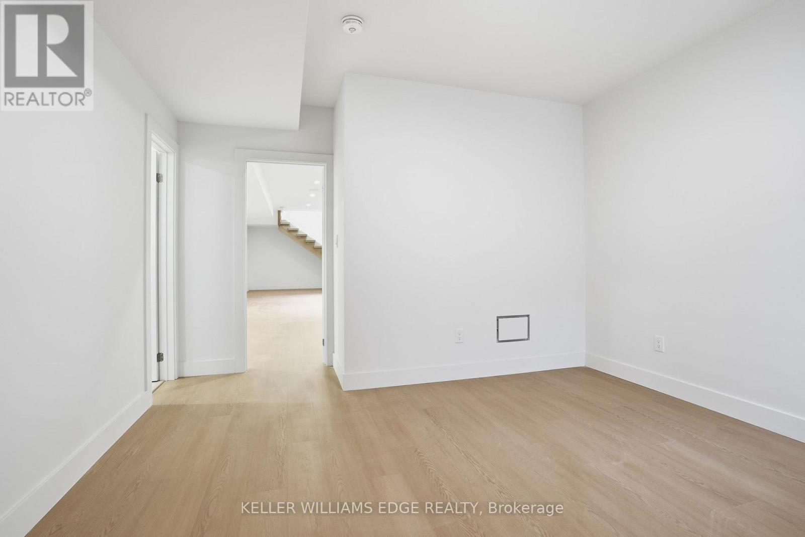 427 Pine Cove Road, Burlington, ON - Indoor Photo Showing Other Room