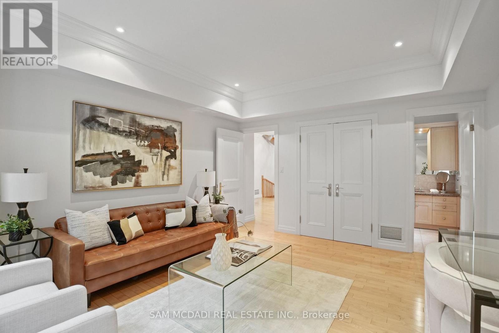 1382 Aldo Drive, Mississauga, ON - Indoor Photo Showing Living Room