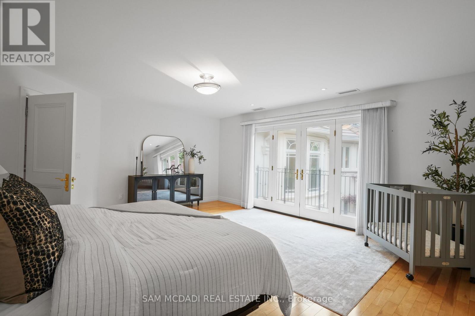 1382 Aldo Drive, Mississauga, ON - Indoor Photo Showing Bedroom