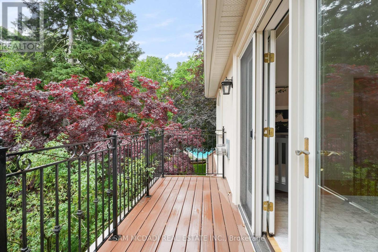 1382 Aldo Drive, Mississauga, ON - Outdoor With Deck Patio Veranda