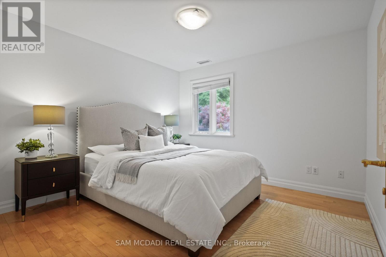 1382 Aldo Drive, Mississauga, ON - Indoor Photo Showing Bedroom