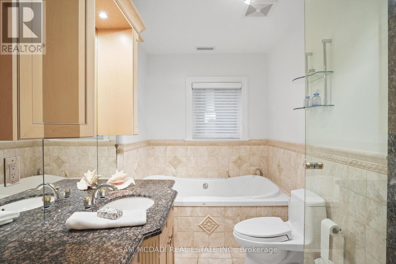 1382 Aldo Drive, Mississauga, ON - Indoor Photo Showing Bathroom