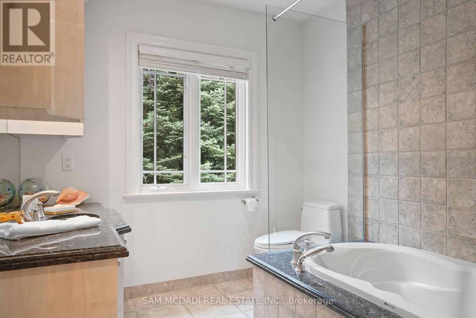 1382 Aldo Drive, Mississauga, ON - Indoor Photo Showing Bathroom