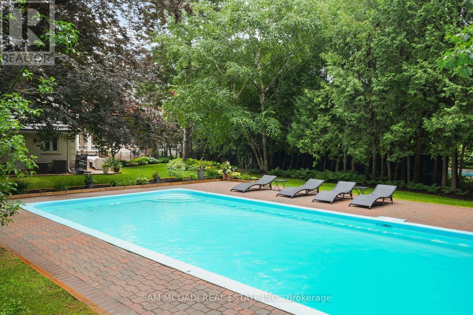 1382 Aldo Drive, Mississauga, ON - Outdoor With In Ground Pool With Backyard