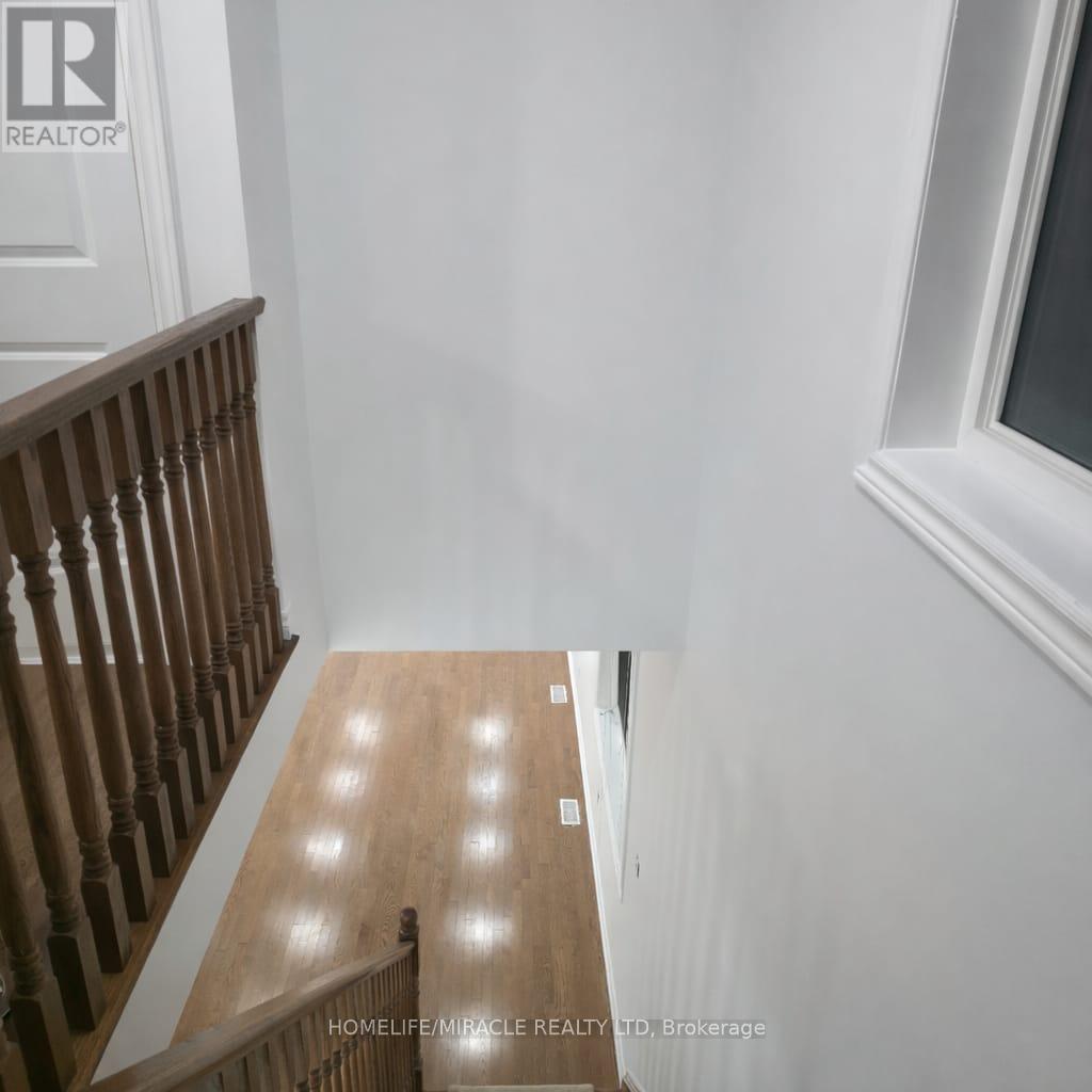 25 Antibes Drive, Brampton, ON - Indoor Photo Showing Other Room