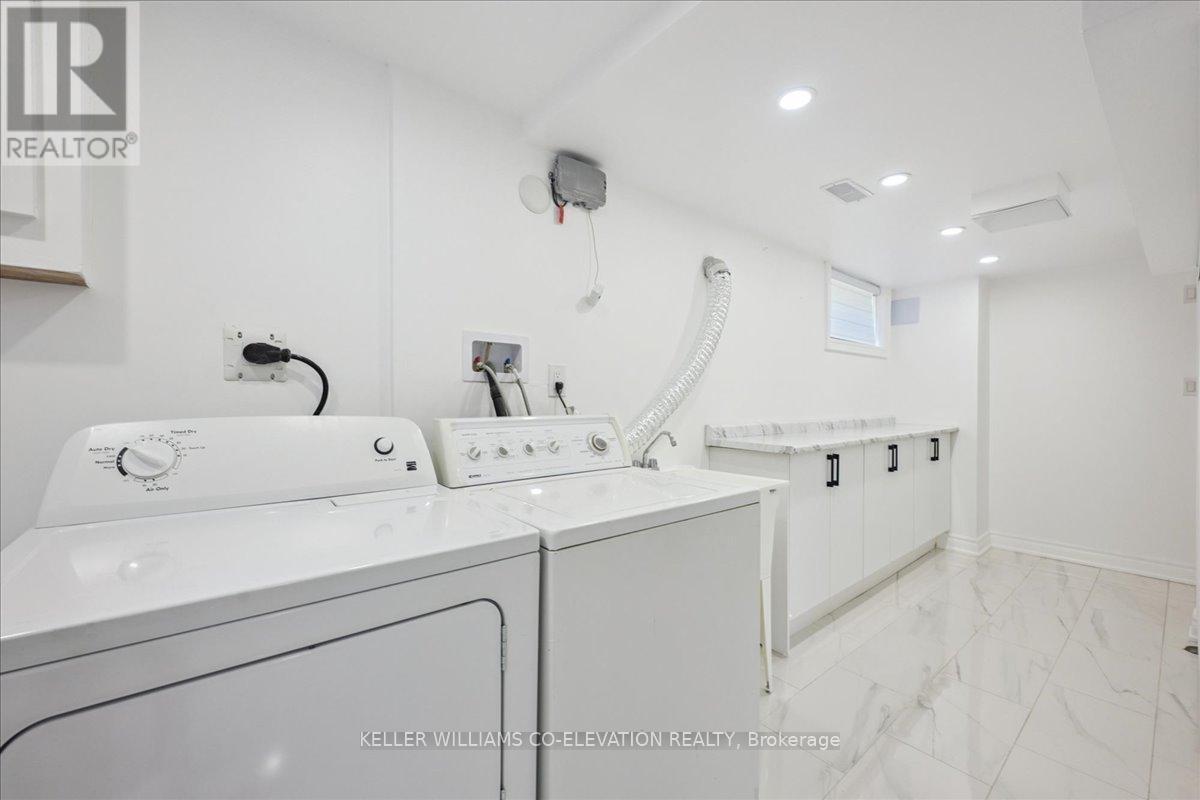 379 Bryant Crescent, Burlington, ON - Indoor Photo Showing Laundry Room